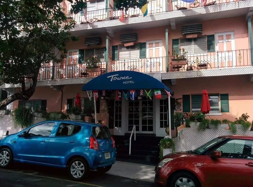 Towne Hotel