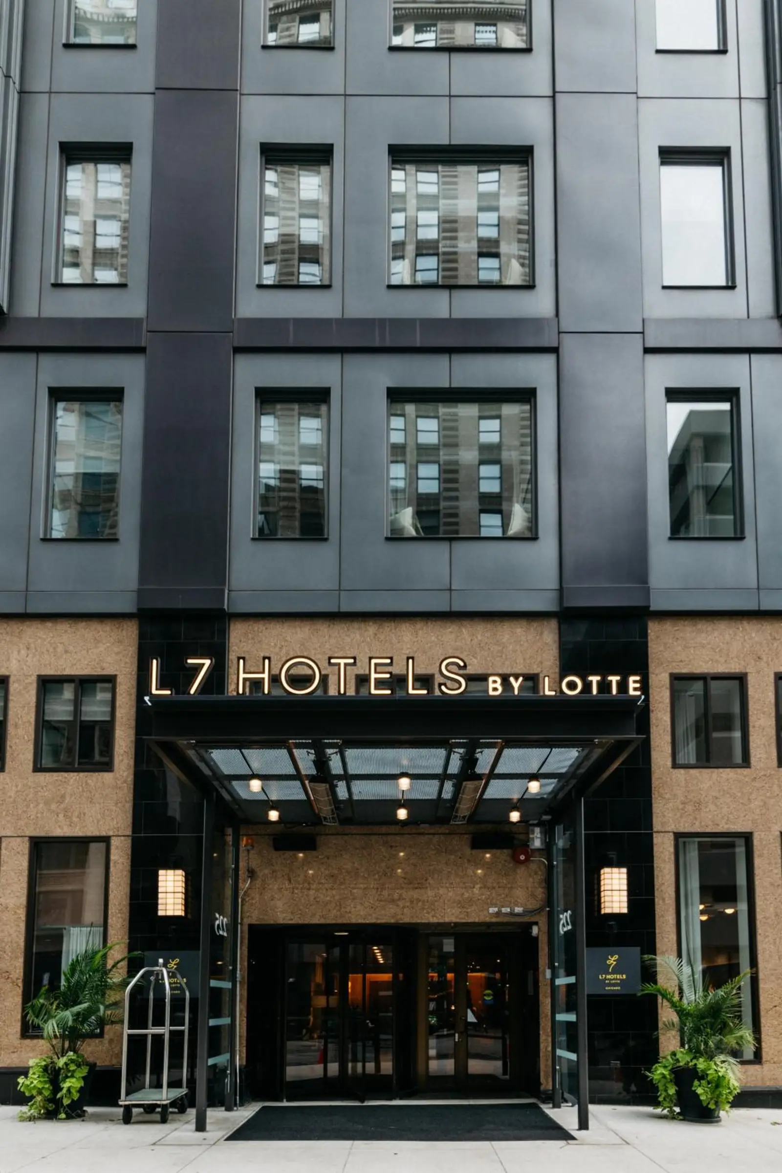 L7 Chicago by LOTTE