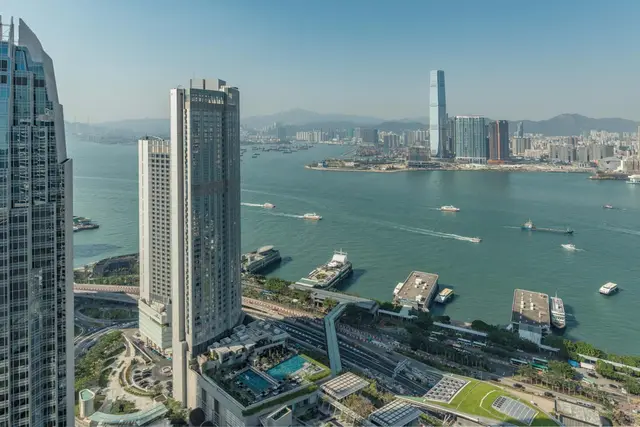 Four Seasons Hotel Hong Kong