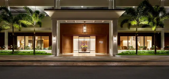 Halepuna Waikiki by Halekulani - NO RESORT FEE