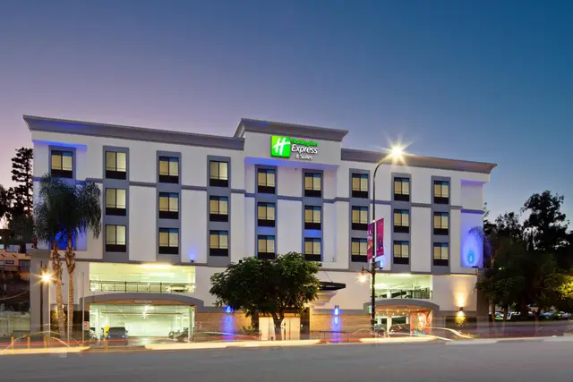 Holiday Inn Express Hollywood Walk of Fame by IHG