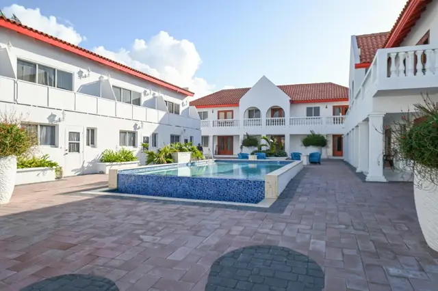 E Solo Aruba Apartments