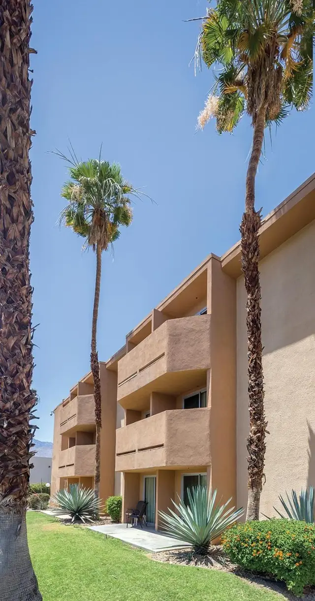 WorldMark Palm Springs - Plaza Resort and Spa